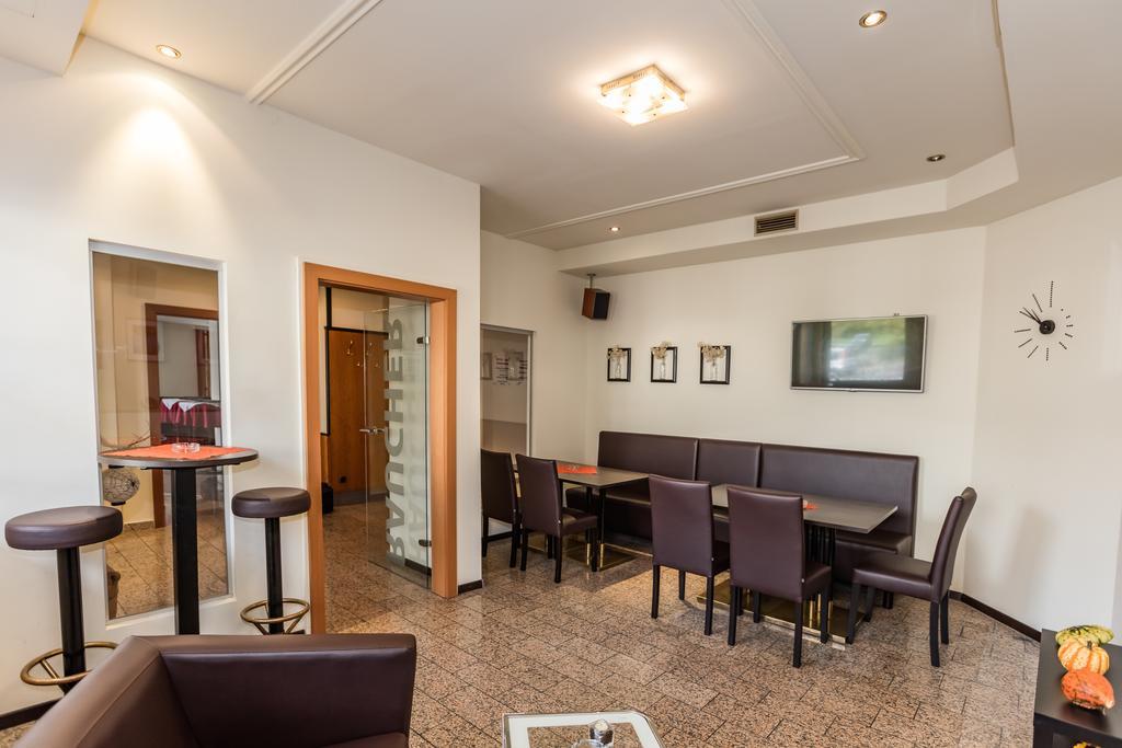 Hotel Denk Bed & Breakfast Vorchdorf Exterior photo